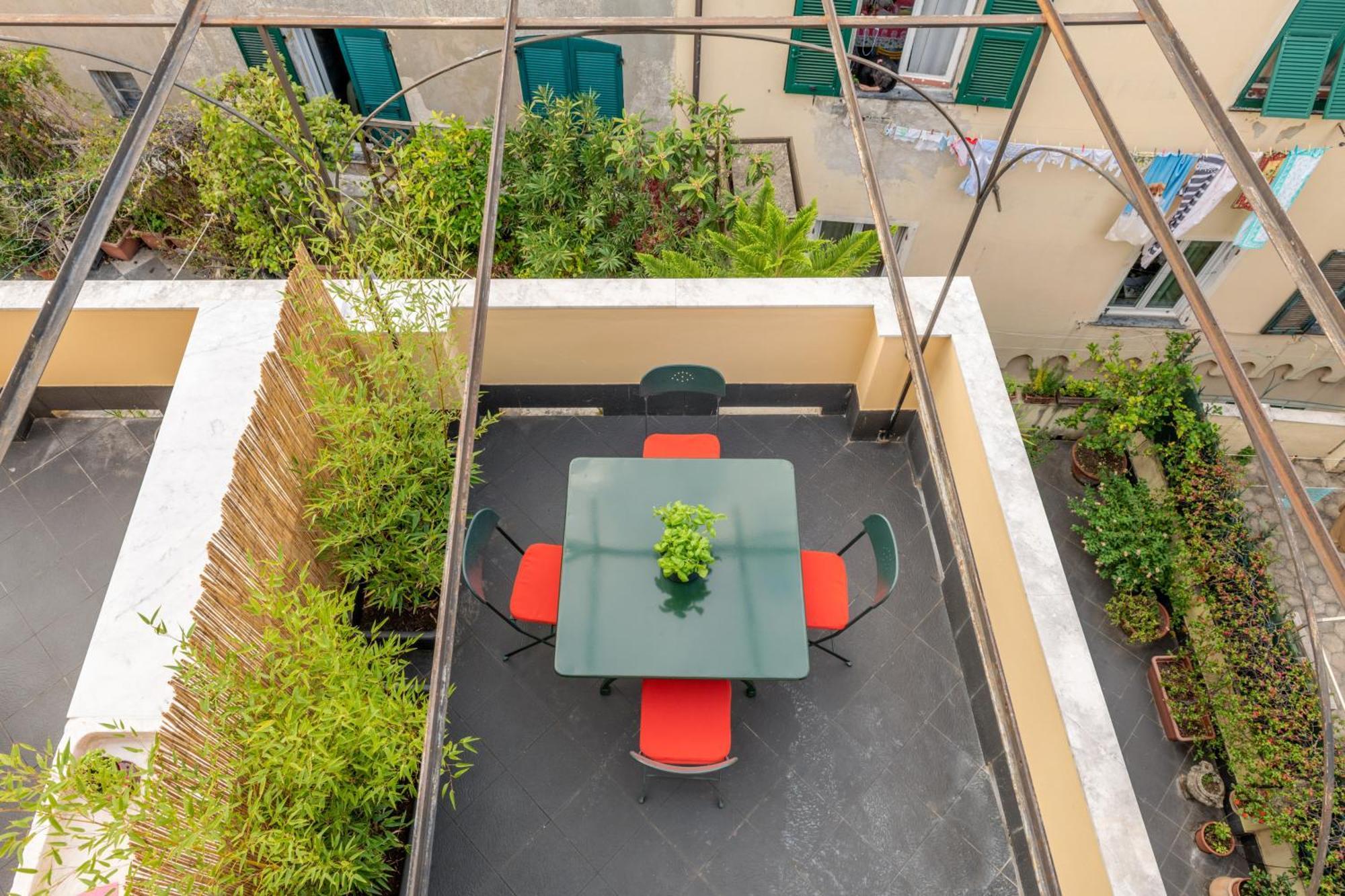 Cosy Apartment With Terrace เจนัว ภายนอก รูปภาพ